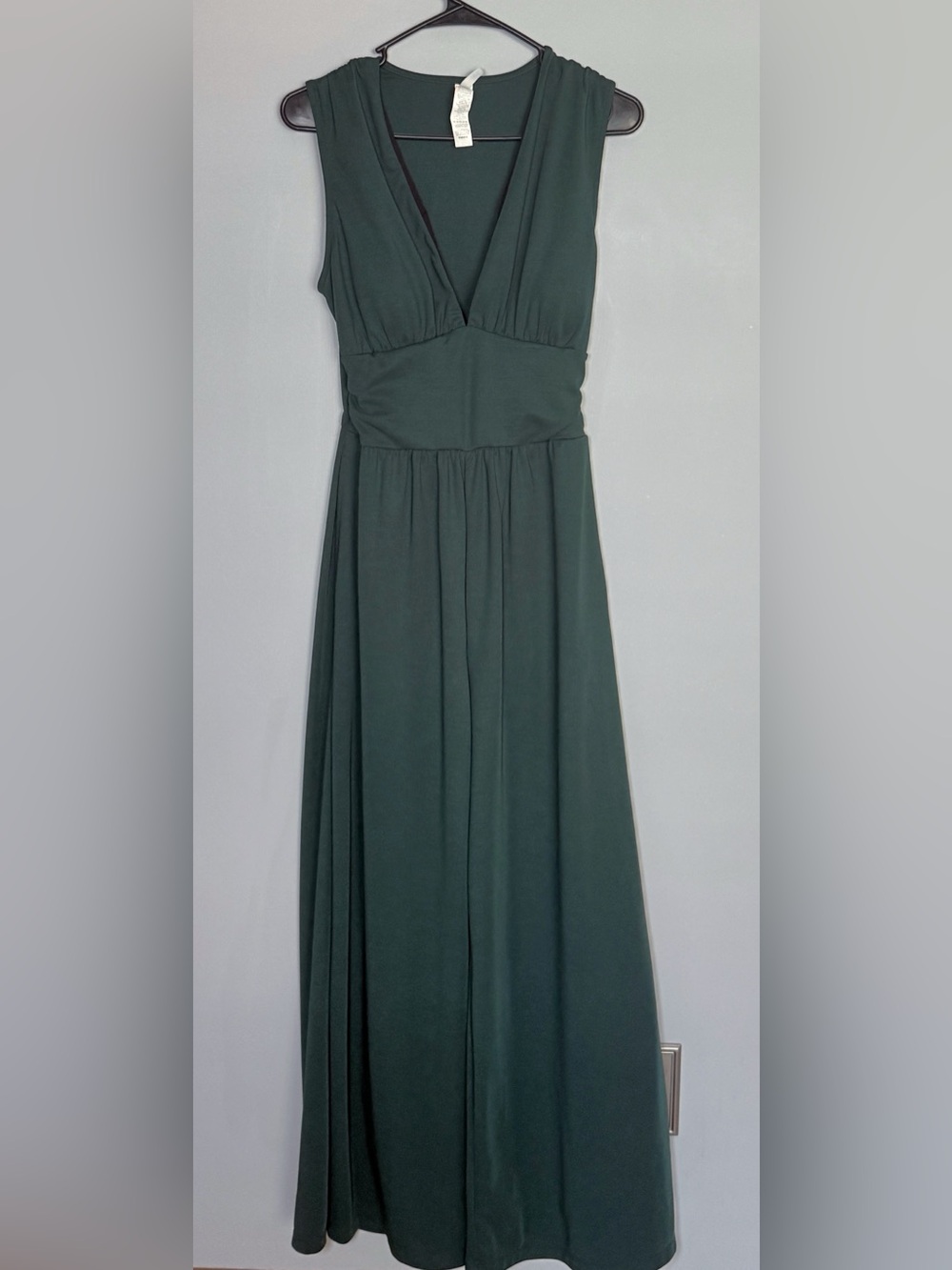 HALARA Deep Green V-Neck Maxi Dress